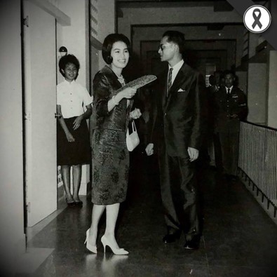พระบาทสมเด็จพระบรมชนกาธิเบศรฯ และสมเด็จพระนางเจ้าสิริกิติ์ฯ เสด็จเยี่ยมมหาวิทยาลัยธรรมศาสตร์เป็นการส่วนพระองค์ 12 กุมภาพันธ์ 2510